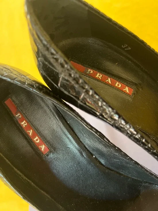 Prada Black Croc-Embossed Patent Leather Pointed Pumps - Picture 3 of 7